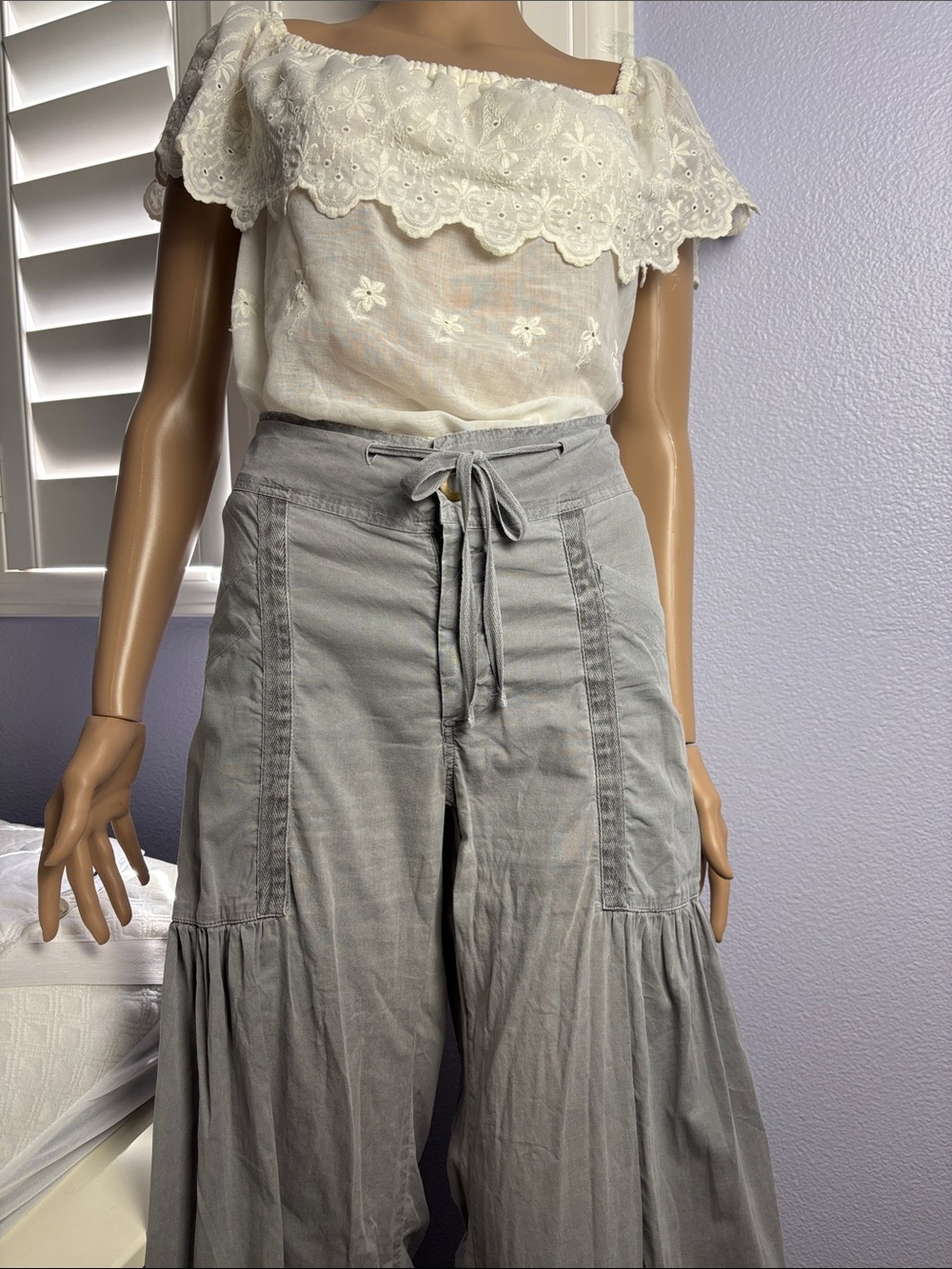 XCVI Wearable Line Gray Wide-Leg Palazzo Pants With Ruching Back Accent Line